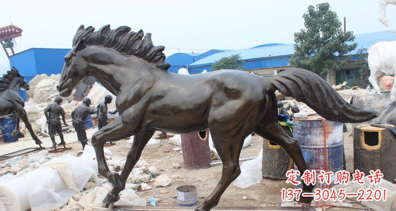 广东玻璃钢仿铜马广场动物雕塑精美雕塑装点繁华城市