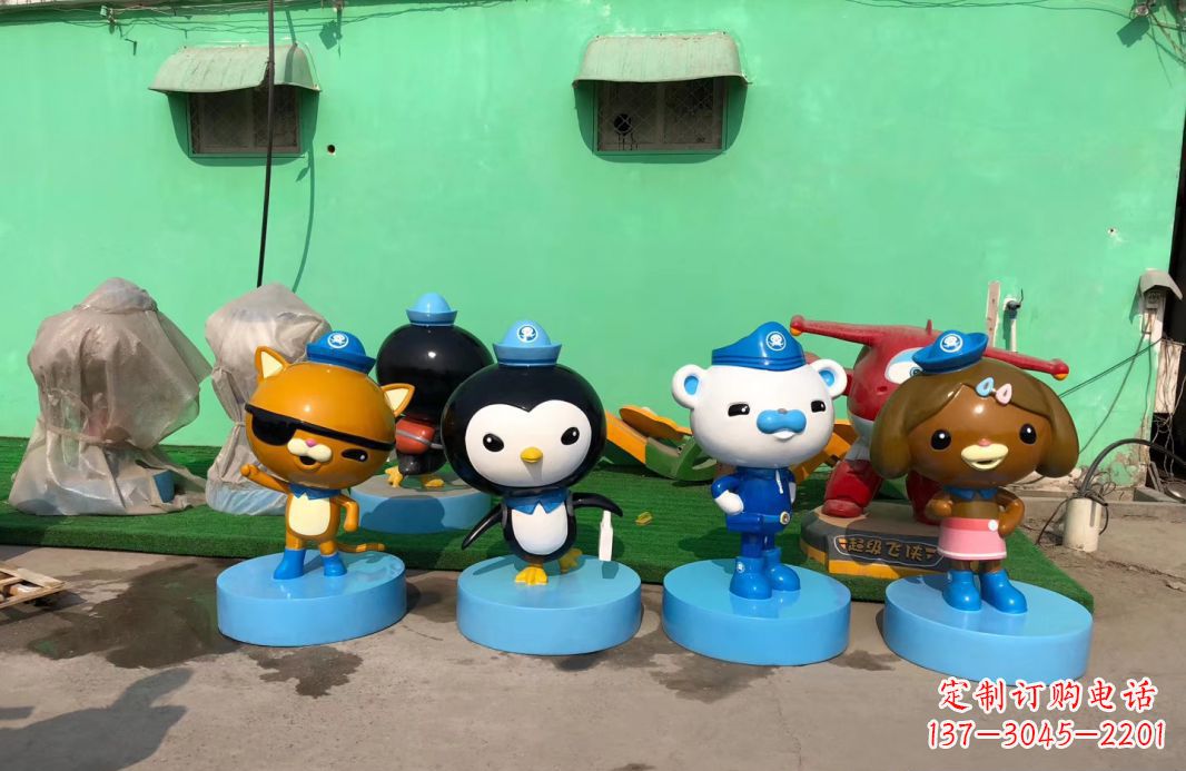 广东玻璃钢卡通动物雕塑公园卡通雕塑