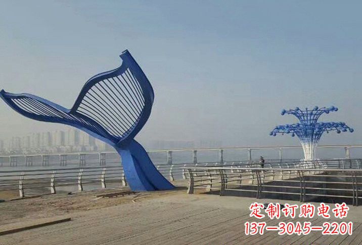 广东不锈钢抽象喷水鲸鱼雕塑