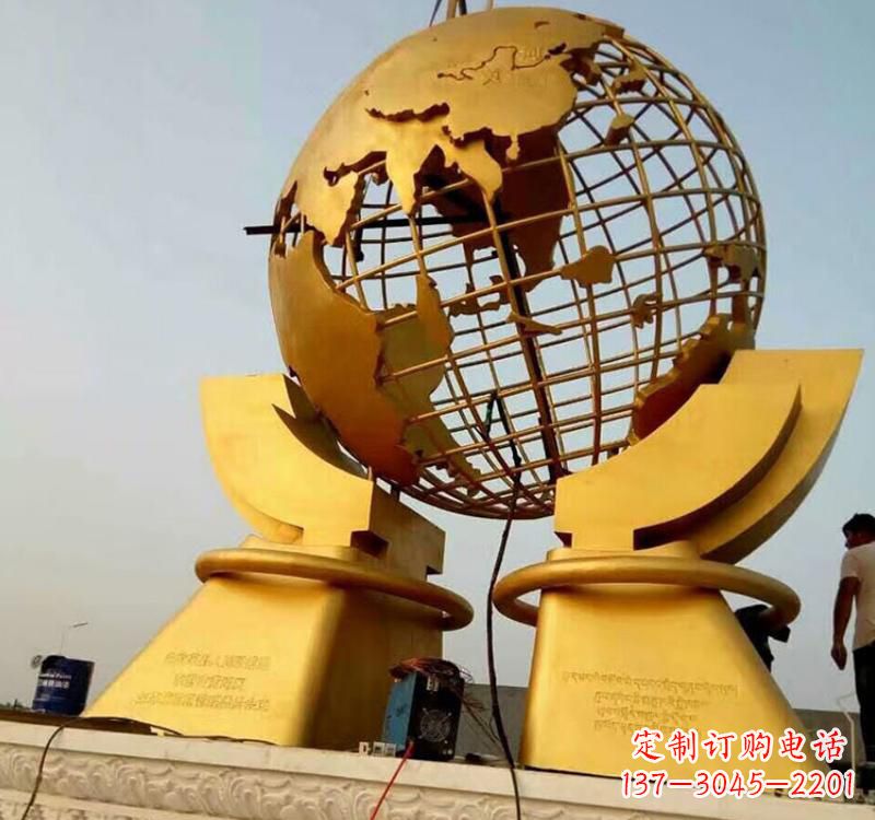广东不锈钢地球仪镂空雕塑以艺术展示地球的美