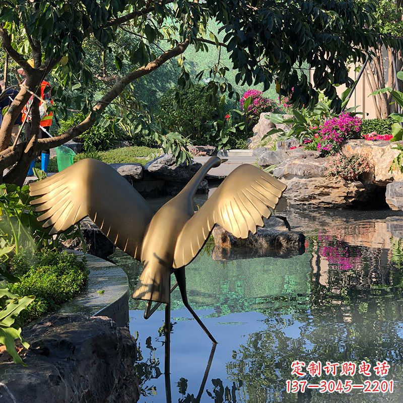广东不锈钢动物鹤雕塑精美艺术品