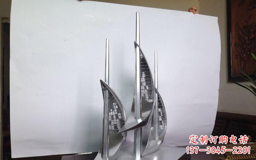 广东不锈钢帆船雕塑传承精神的象征