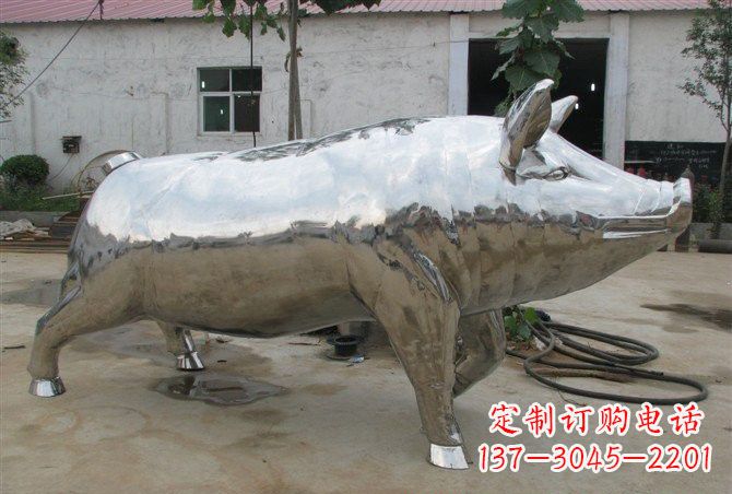 广东不锈钢公园动物猪雕塑精美雕塑展现完美美学