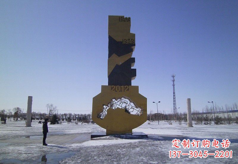 广东不锈钢广场抽象钥匙雕塑