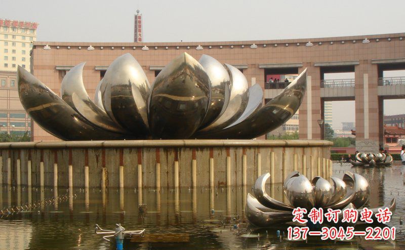 广东不锈钢莲花雕塑一种精美的艺术品