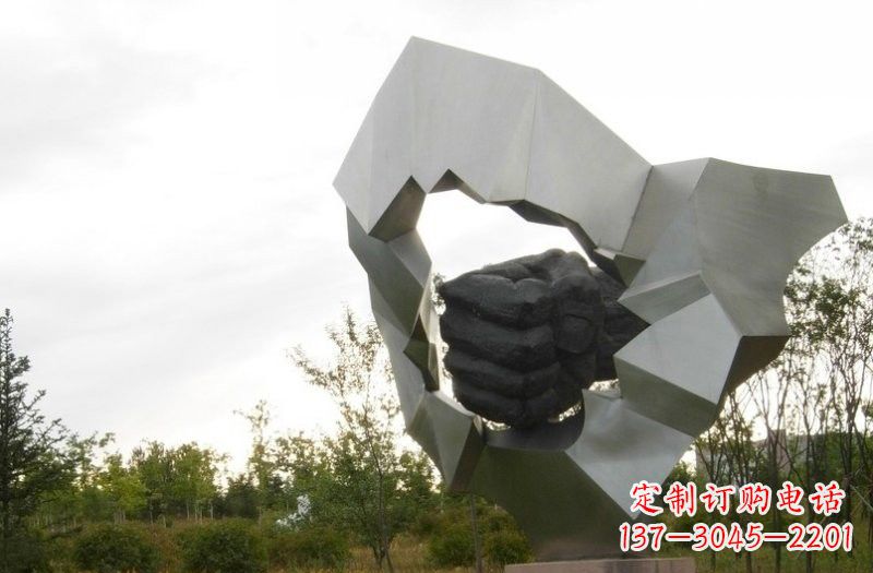 广东不锈钢拳头雕塑222