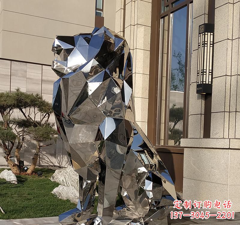 广东不锈钢狮子雕塑精美而又富有艺术感