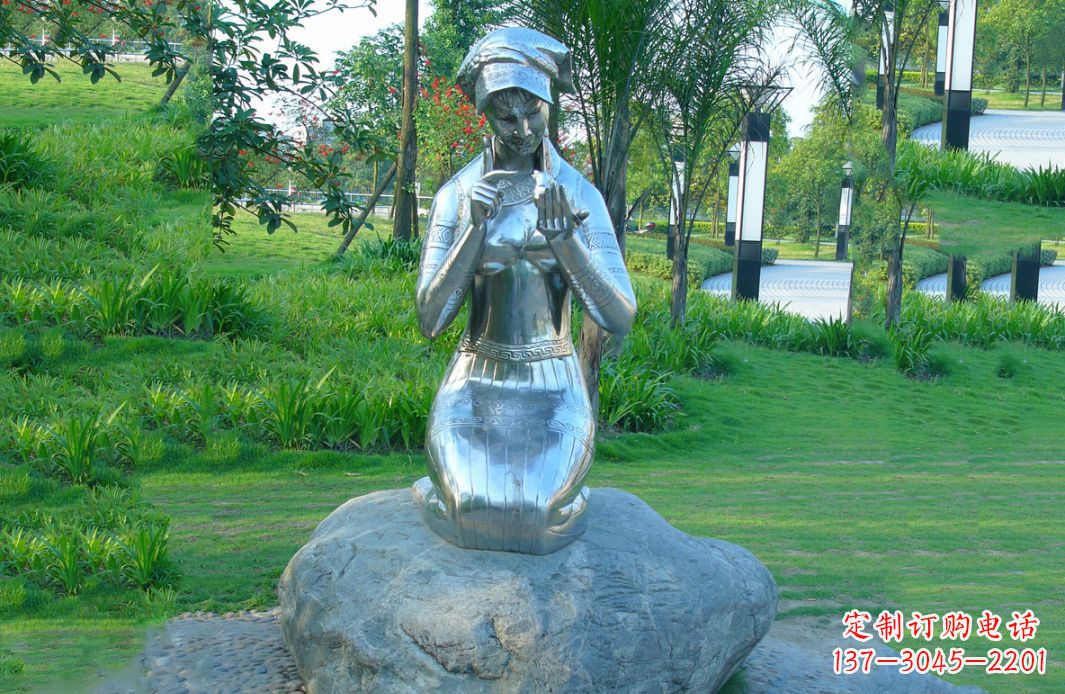 广东不锈钢少数民族少女雕塑