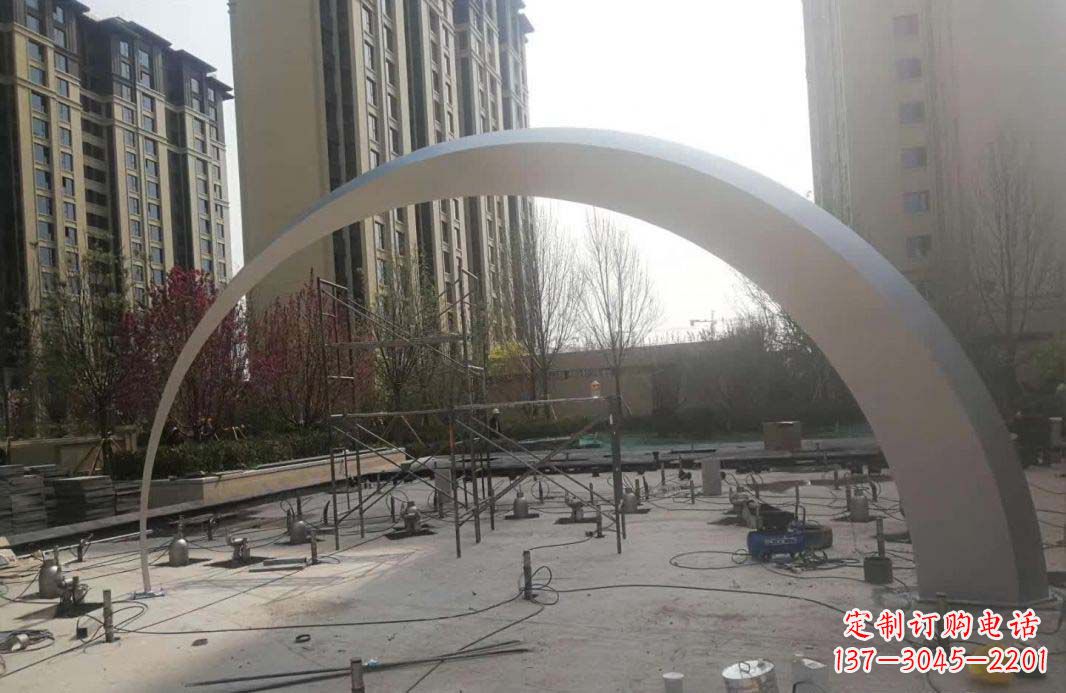 广东不锈钢小区拱门雕塑
