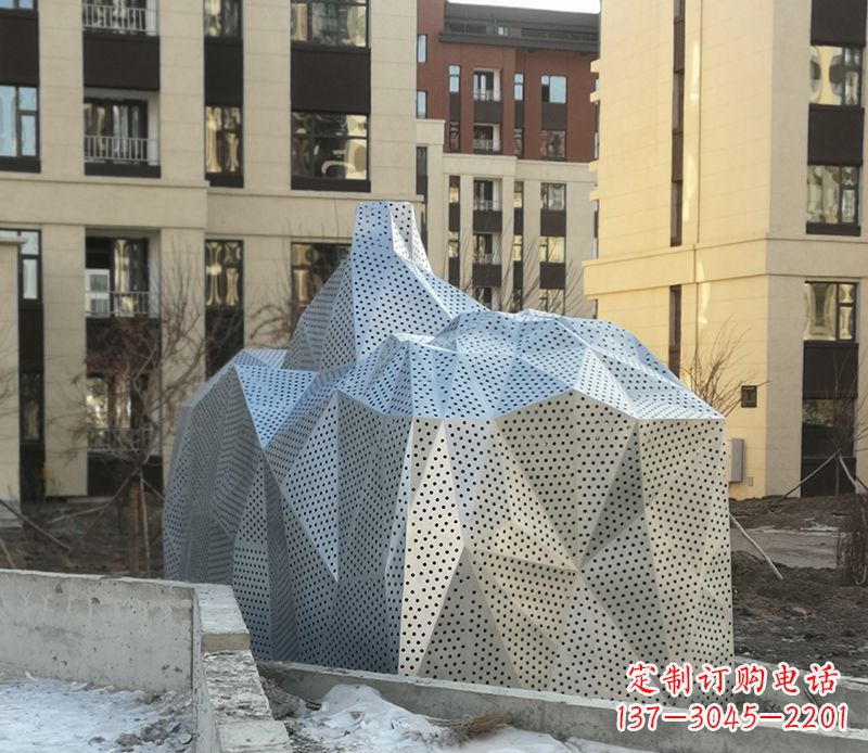 广东不锈钢小区假山雕塑雕塑点缀小区美景
