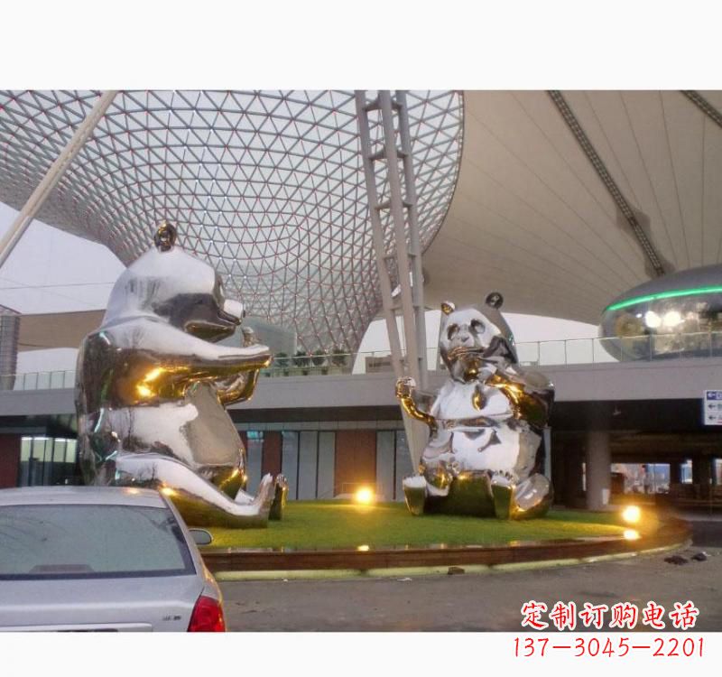 广东不锈钢熊猫雕塑