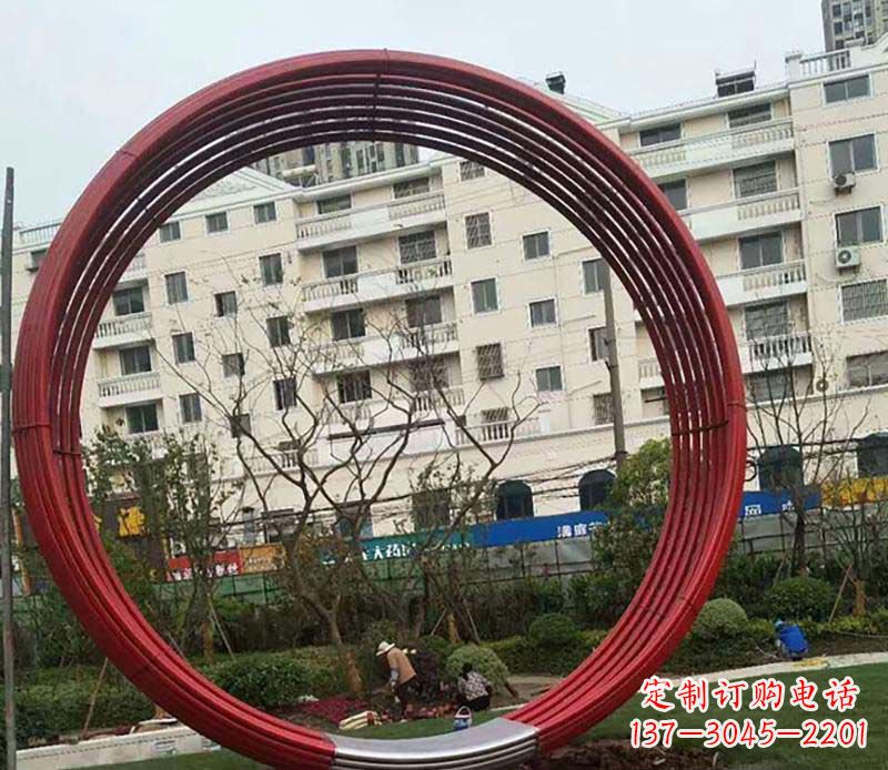 广东不锈钢圆环雕塑1