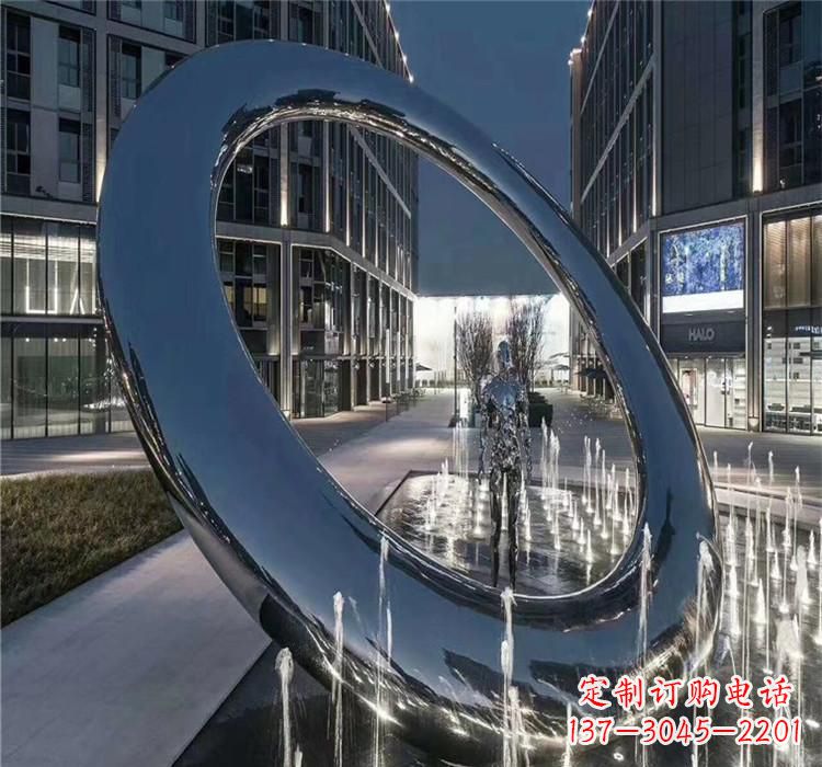 广东不锈钢圆环景观雕塑2