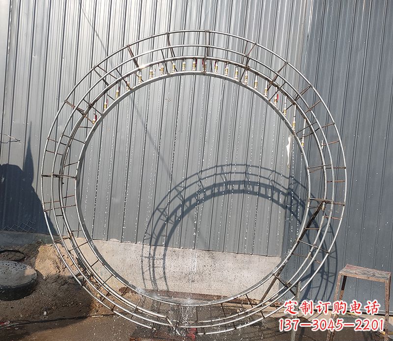 广东不锈钢圆环景观雕塑