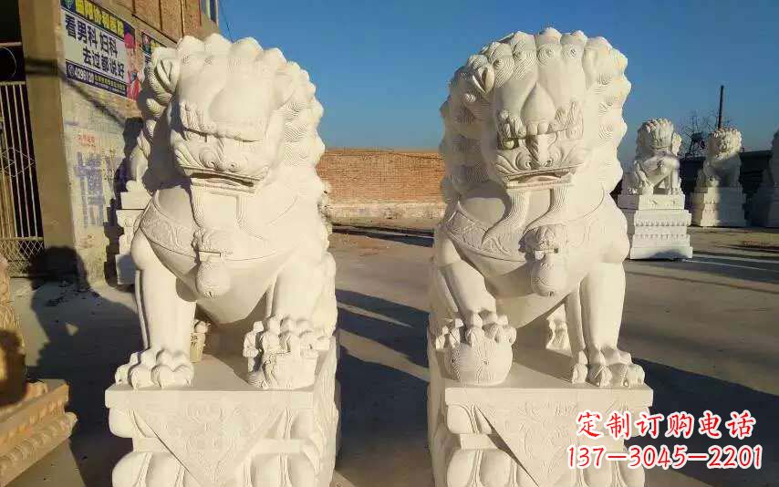 广东狮子雕塑象征力量与智慧