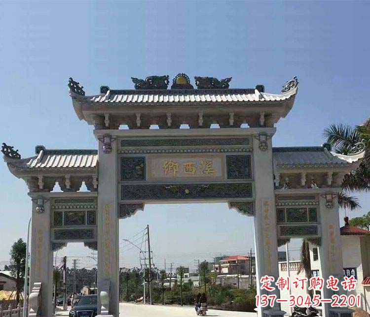 广东村庄三门石牌坊石雕 (3)