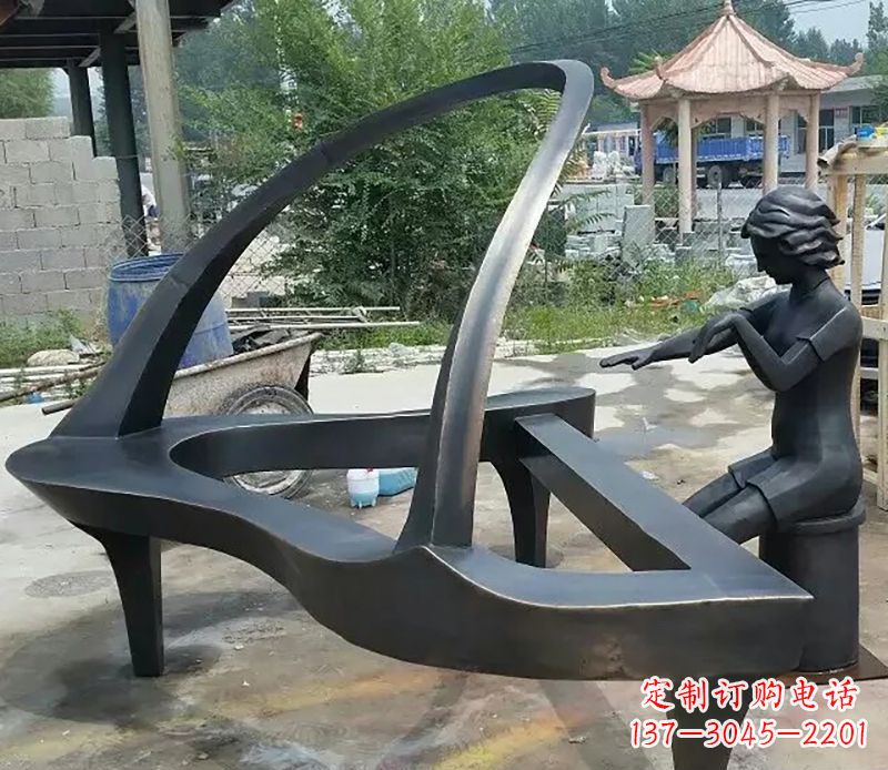 广东钢琴抽象铜雕