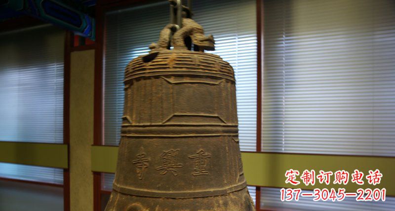 广东仿古铜钟雕塑定制