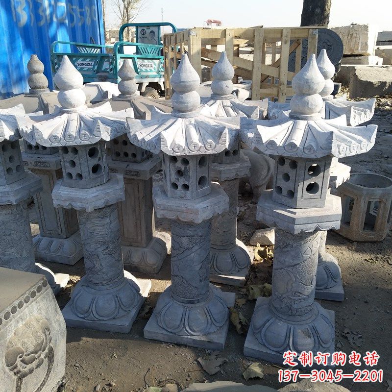广东高墩青石中式灯笼雕塑