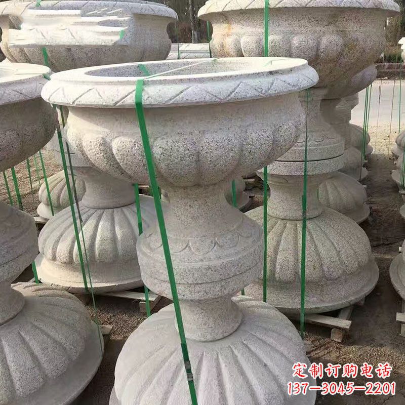 广东高墩砂岩石雕刻花盆精致技艺打造传统文化风韵