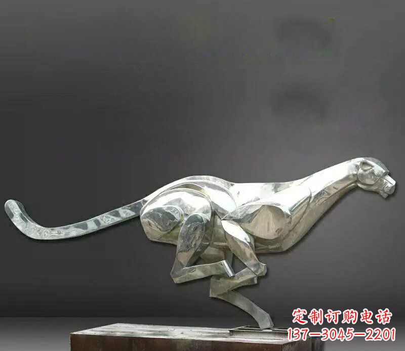 广东公园不锈钢奔跑的豹子动物雕塑