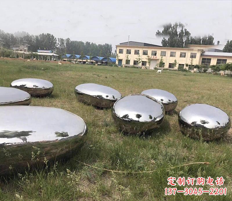 广东精美不锈钢水滴景观雕塑
