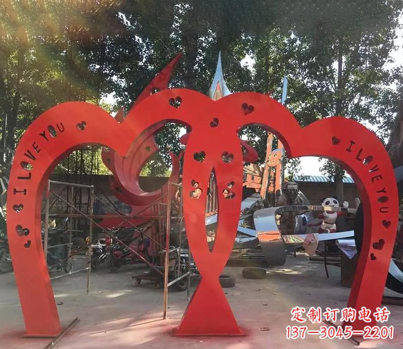 广东中领雕塑新款不锈钢心形拱门雕塑