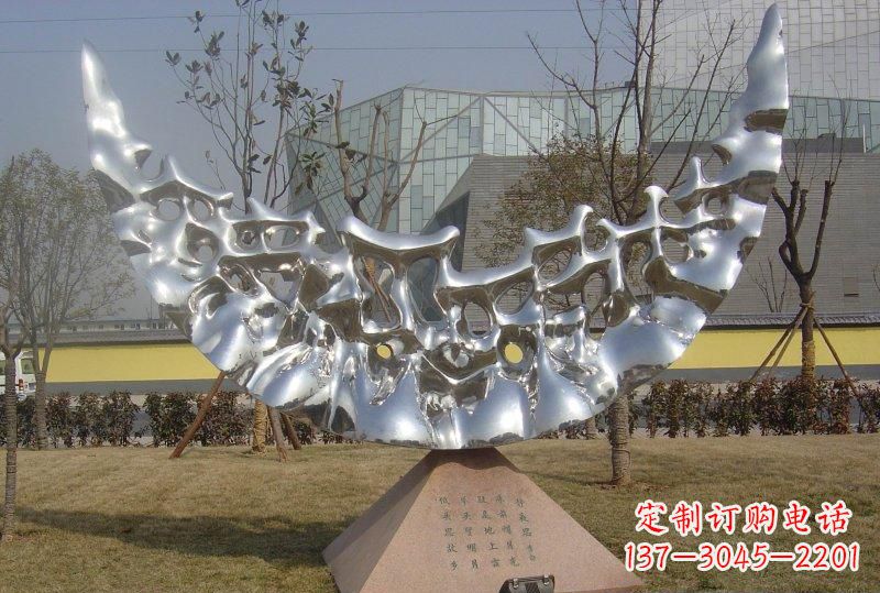 广东新款不锈钢月亮景观雕塑