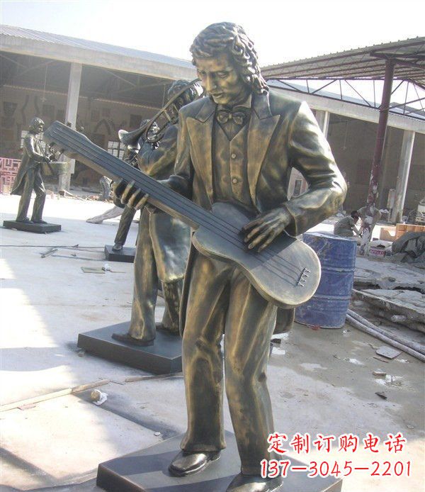 广东西方人物铜吉他雕塑