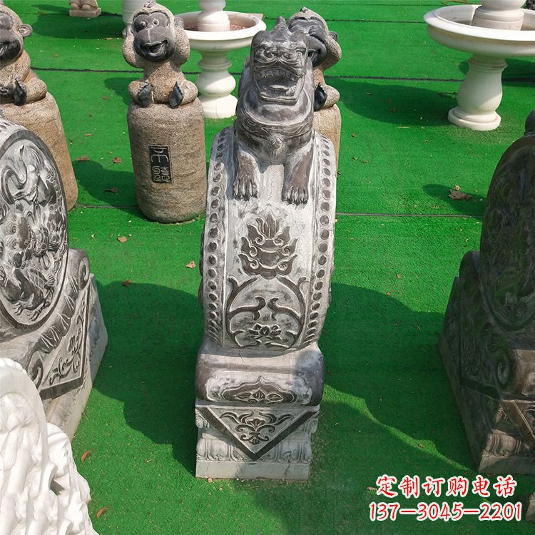 广东古代石雕狮子门墩雕塑