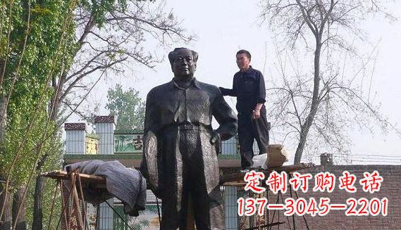 广东荣耀无双，中领雕塑推出毛主席伟人铜雕