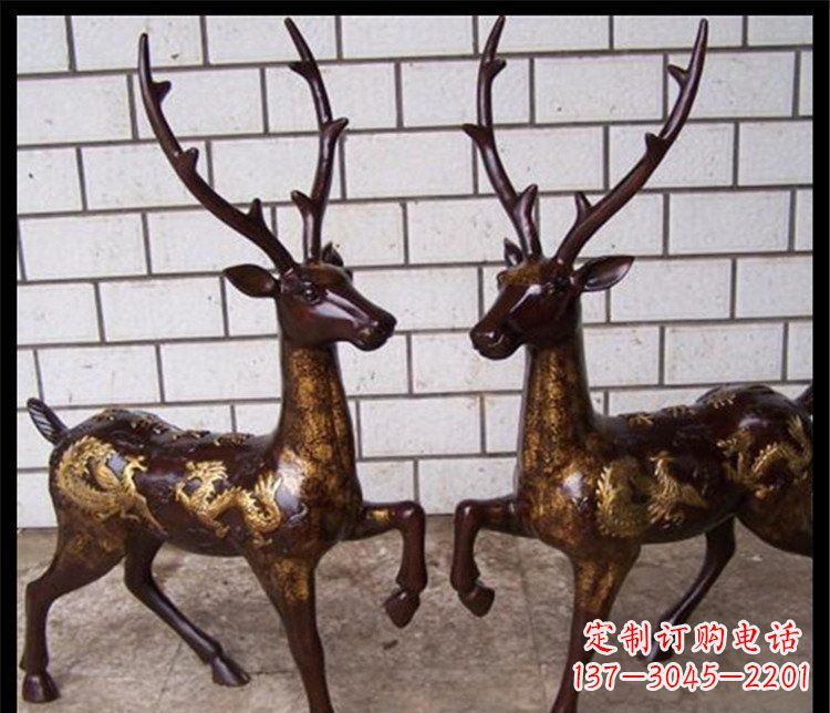 广东梅花鹿玻璃钢动物雕塑
