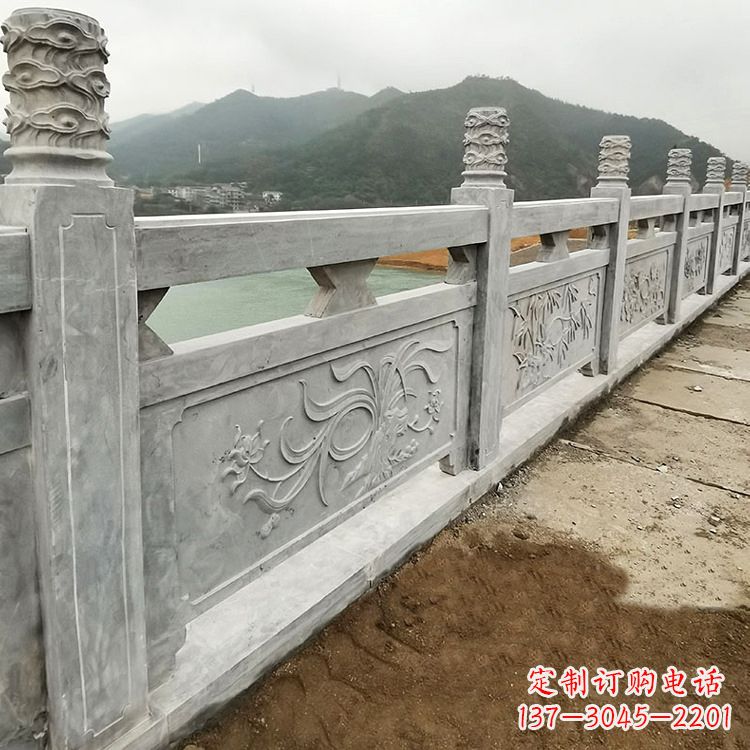 广东青石仿古栏板雕塑打造经典美学