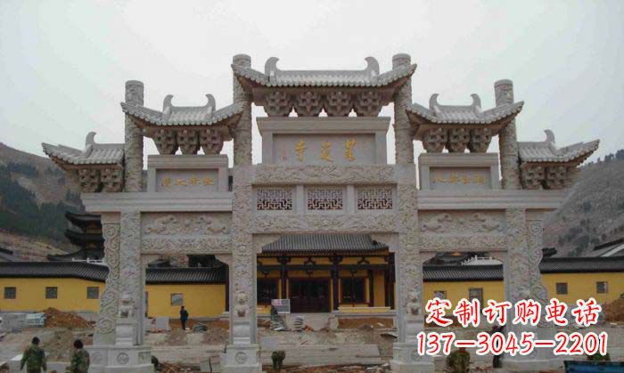 广东寺庙景观三门五楼石牌坊