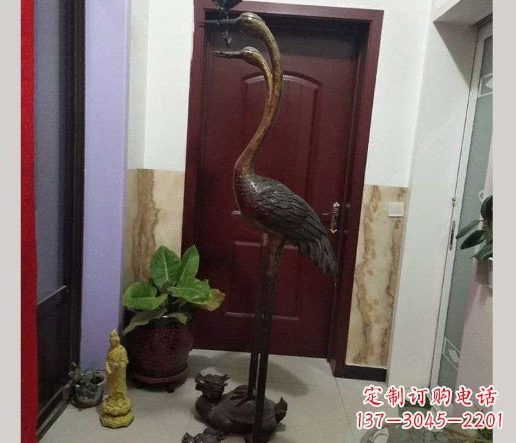 广东铜雕仙鹤踩龟雕塑摆件 (2)