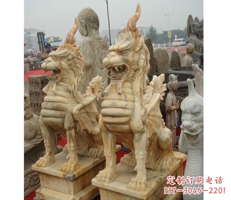 广东晚霞红独角兽雕塑