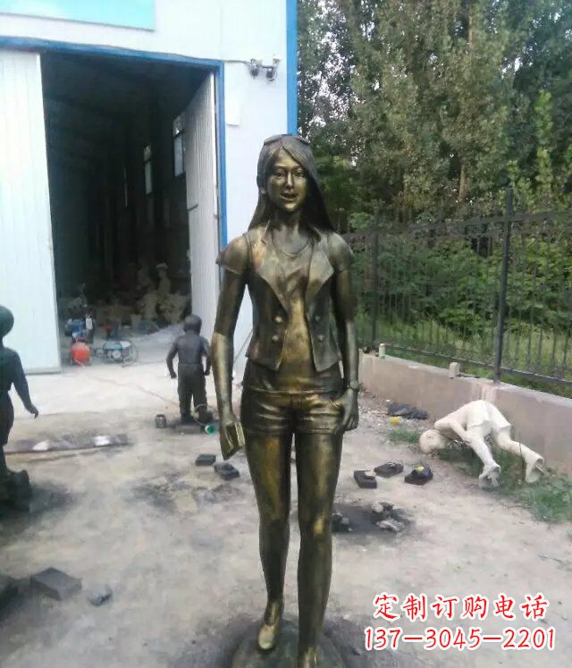 广东现代美女广场人物铜雕