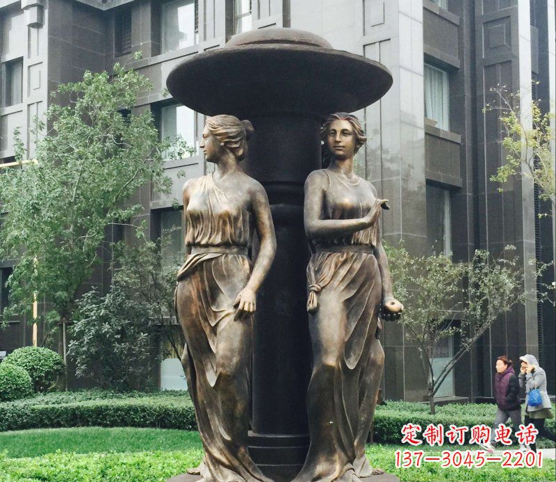 广东小区西方女人人物铜雕