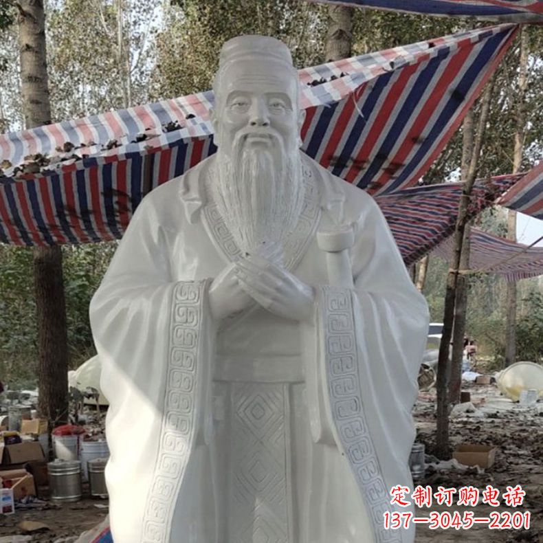 广东校园孔子雕像