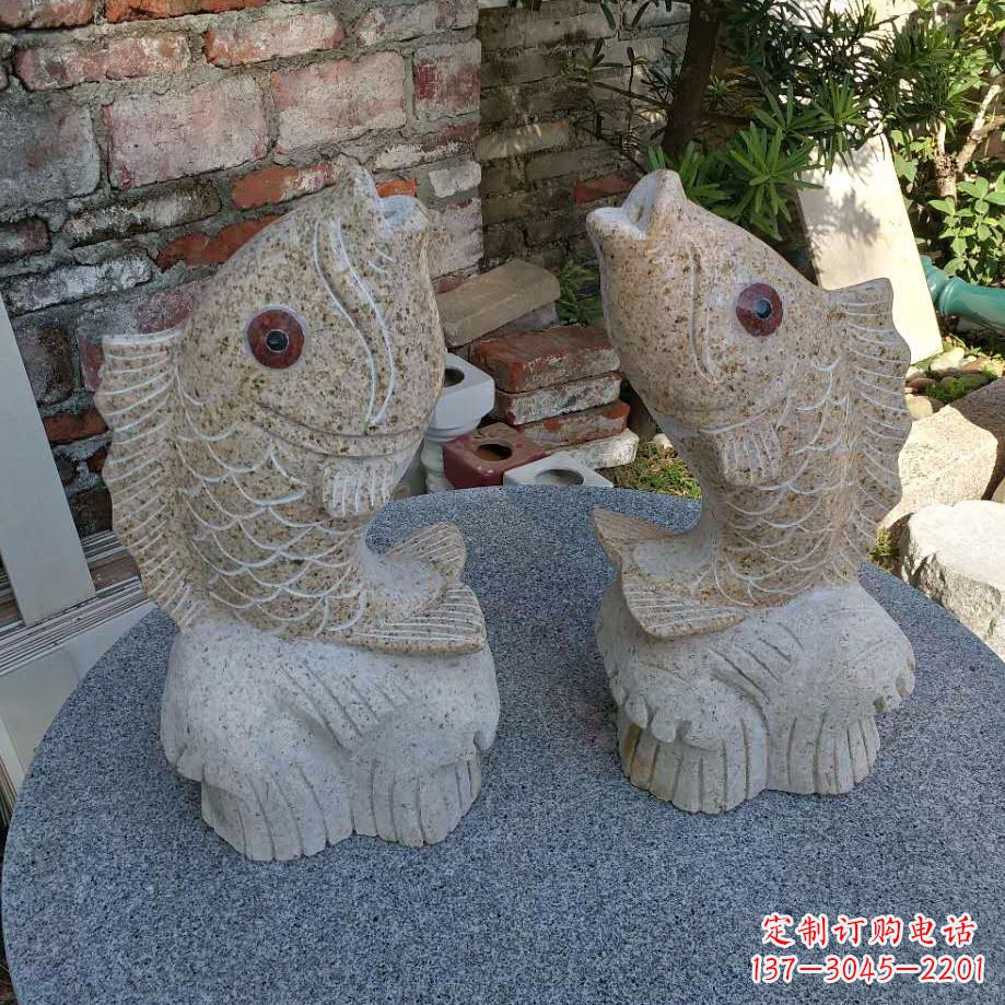 广东鱼石雕喷泉