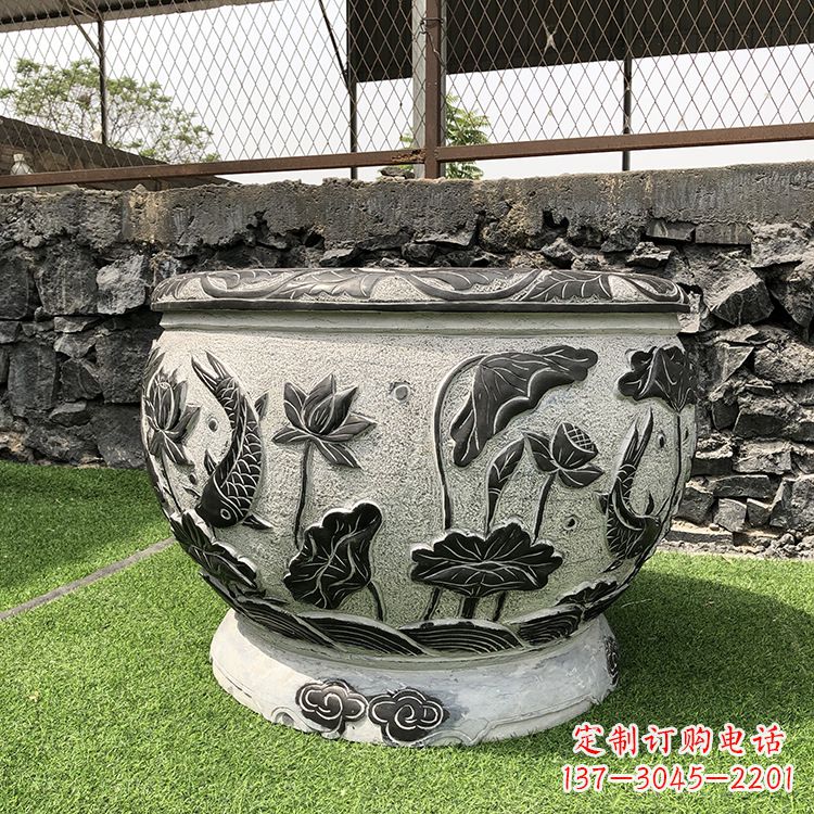 广东鱼纹水缸石雕