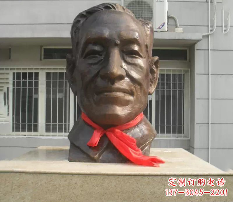 广东朱宪彝校园名人头像铜雕